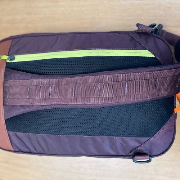 Chasqui 13L Sling - Cada Día. - Picture 3 of 9